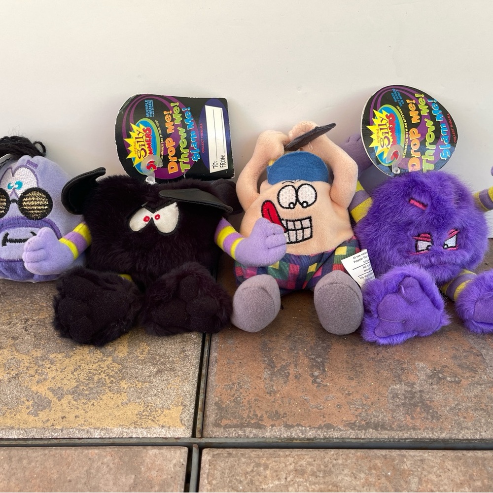 Lot of 4 vintage silly slammers beanbag plush toys from the 1990s